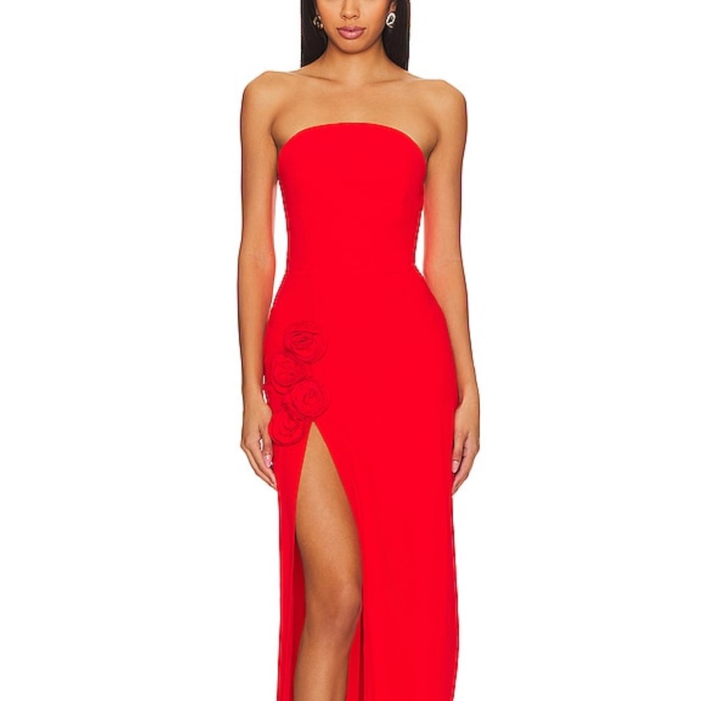 Elegant Red Strapless Dress